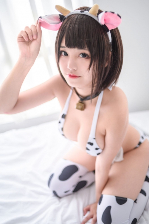 蜜汁猫裘（Mizhimao） 牛ビキニ Cosplay_Cow_Girl_Bikini 19
