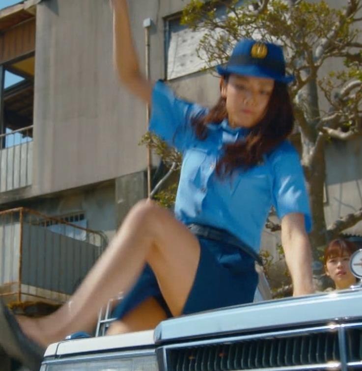 片山萌美　パンチラとかエロ警官役キャプ・エロ画像２